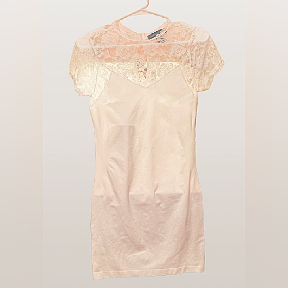 Women’s M/L White with Lace top dress